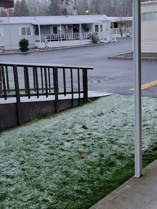 Country View Mobile Home Park Picture 9