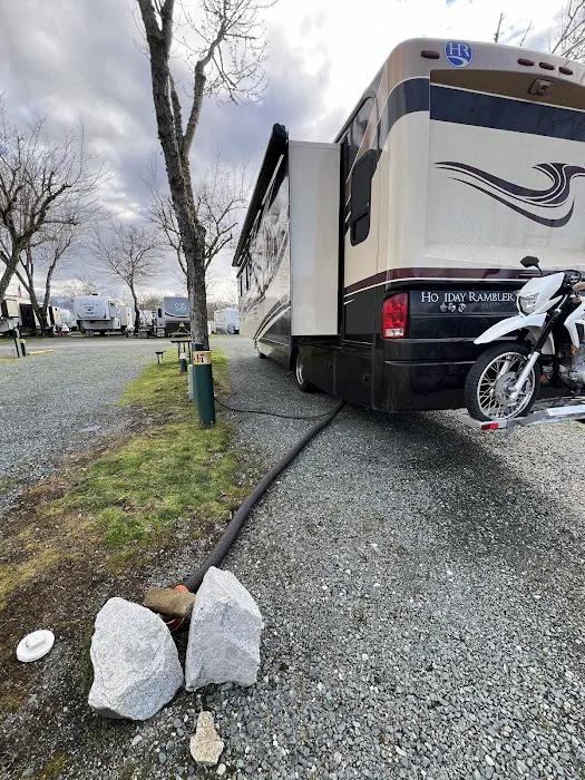 Rogue Valley Overnighter RV Picture 4