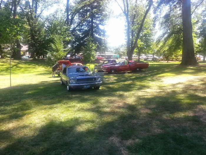 Royal Trailer Park Picture 5