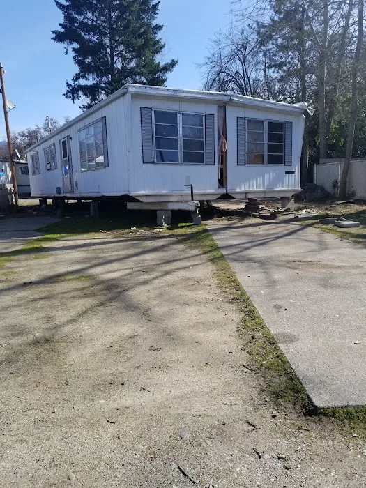 Royal Trailer Park Picture 3