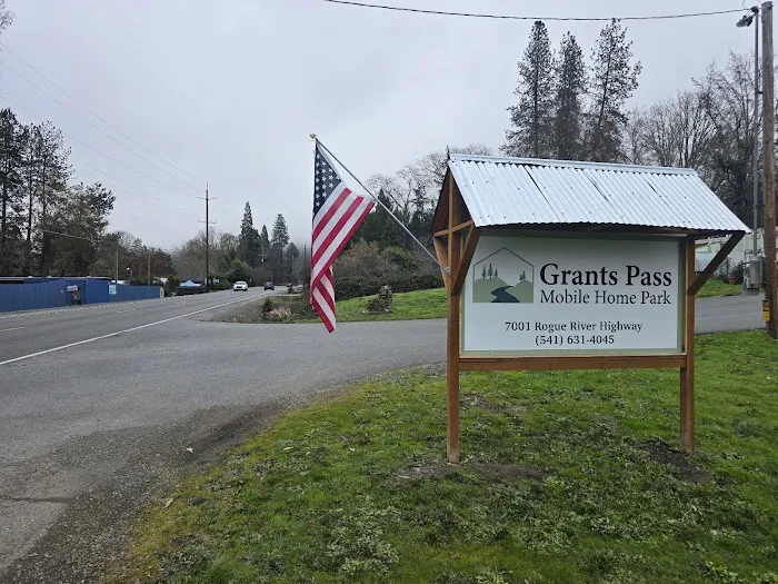 Grants Pass Mobile Home Park Picture 7