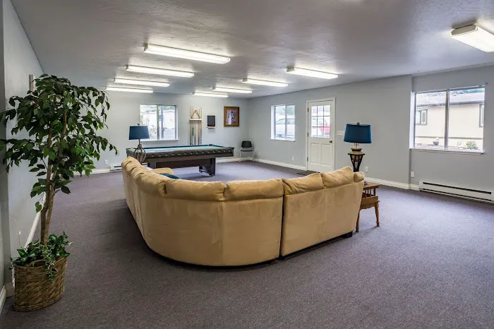 Parkview Estates Picture 10