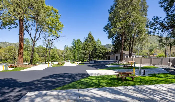 Rogue Vista RV Resort Picture 1