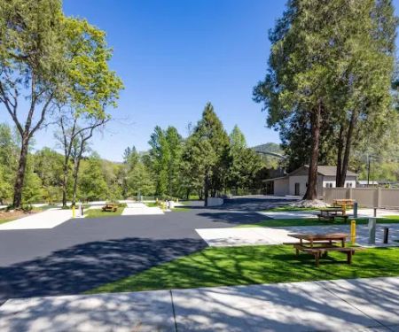 Rogue Vista RV Resort