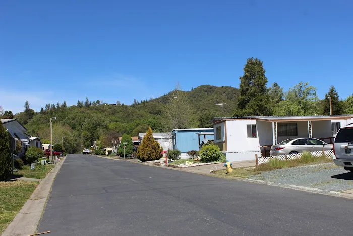 Central Rogue Mobile Home Park Picture 9