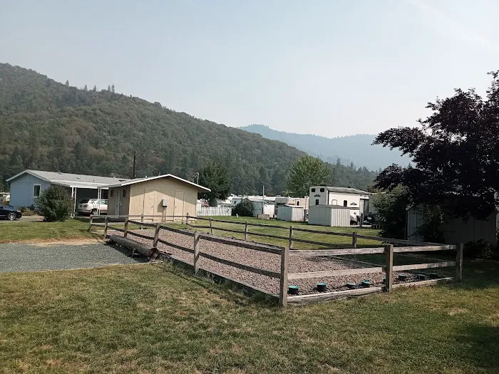 The Drifters Mobile Home Park Picture 1