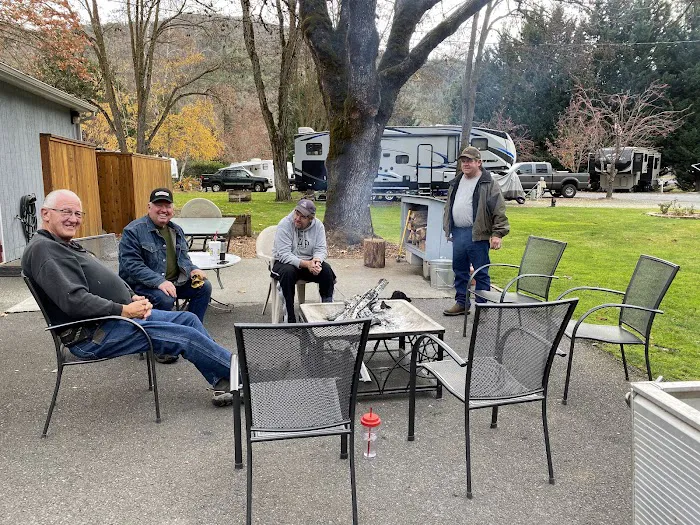 Cypress Grove RV Park Picture 3