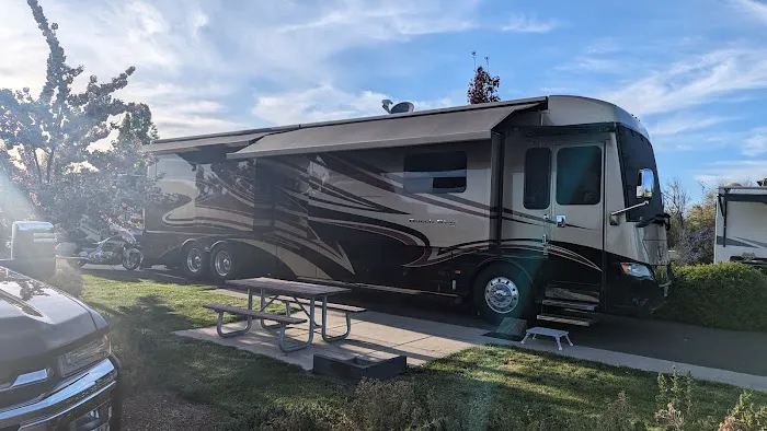 Southern Oregon RV Park Picture 9