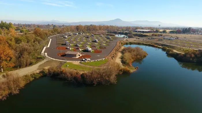 Southern Oregon RV Park Picture 1