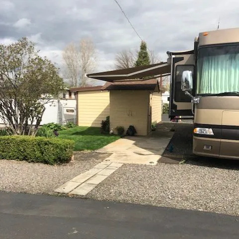 Valley Center Mobile Home Park Picture 7