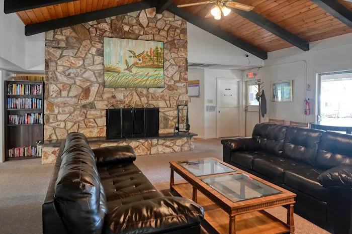 Western Carriage Estates Picture 1