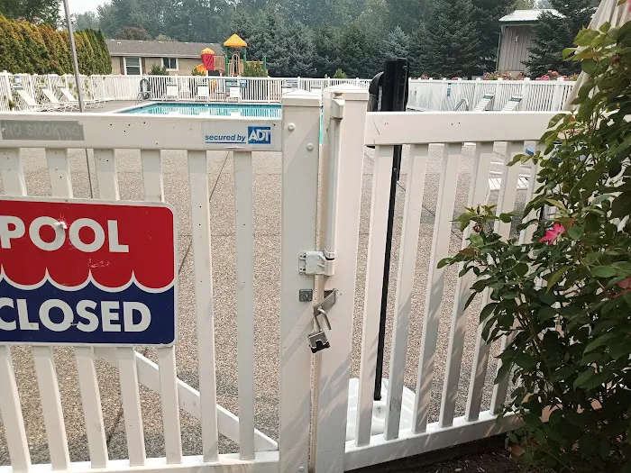 San George Estates clubhouse Picture 4