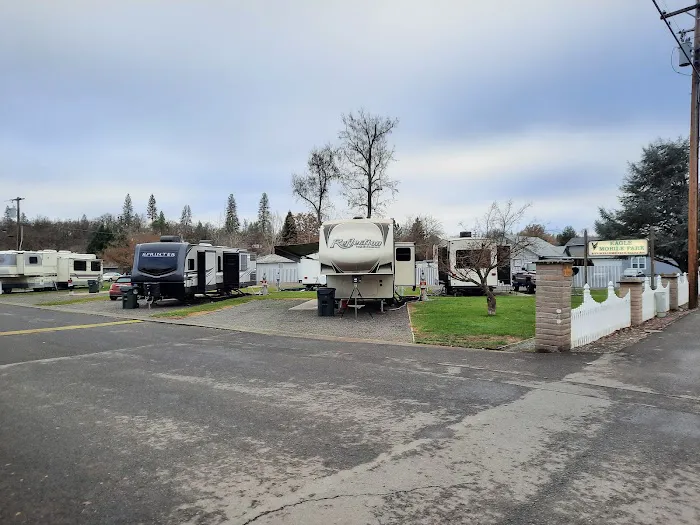 Eagle Trailer Park Picture 3