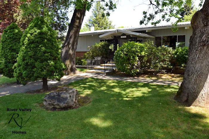 Royal Oaks Mobile Manor Picture 4