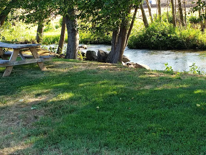 Holiday RV Park Picture 6