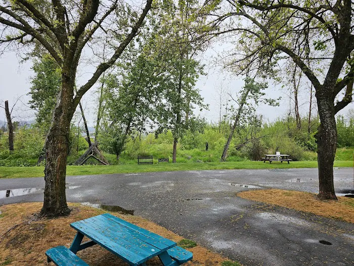 Holiday RV Park Picture 9