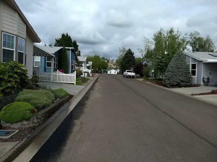 Creekside Estates Picture 5