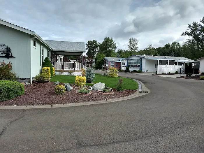 Creekside Estates Picture 4