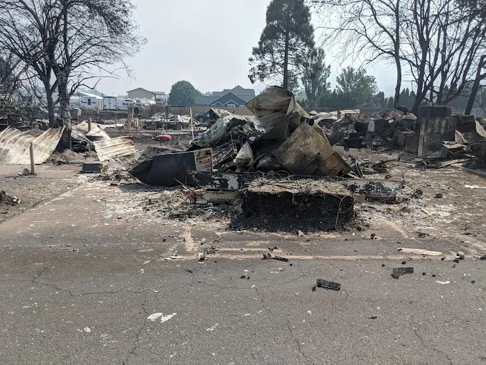 Totem Pole Trailer Park Picture 7