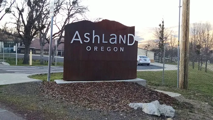 Siskiyou Village Picture 6