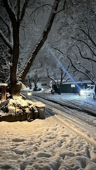 Siskiyou Village Picture 7