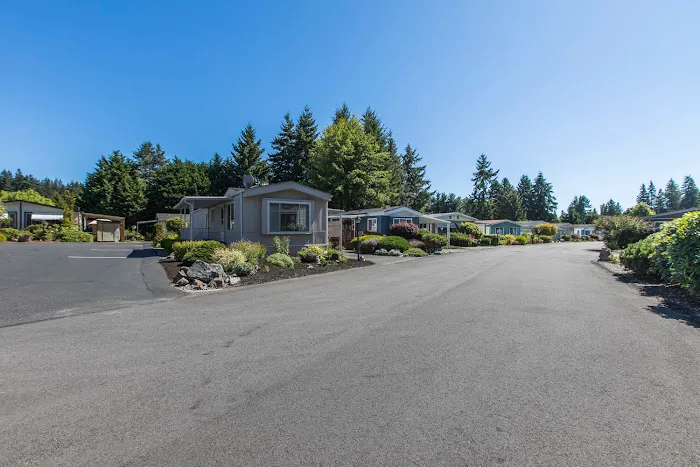 The Pointe at Lockwood 55+ Community Picture 13