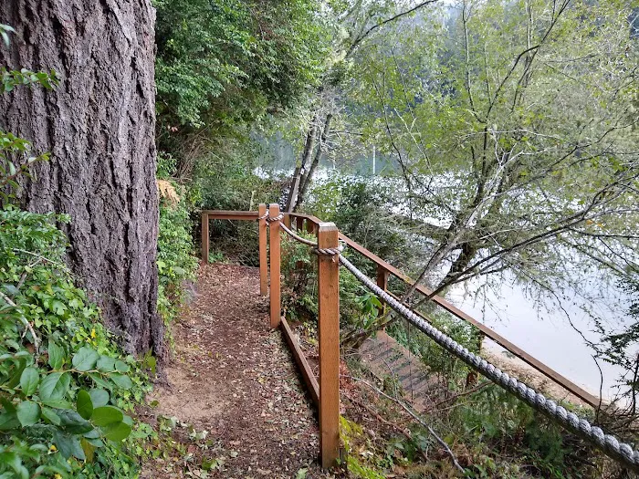 Lakeview Mobile & RV Park Picture 8