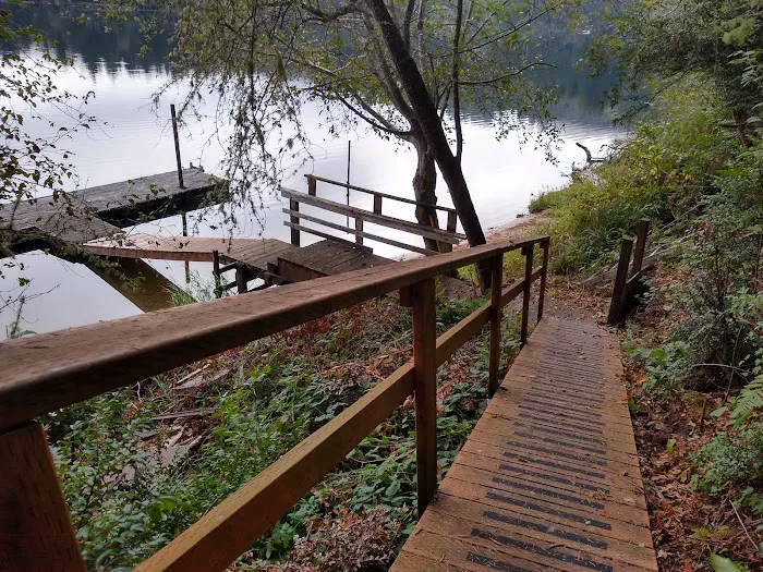 Lakeview Mobile & RV Park Picture 6