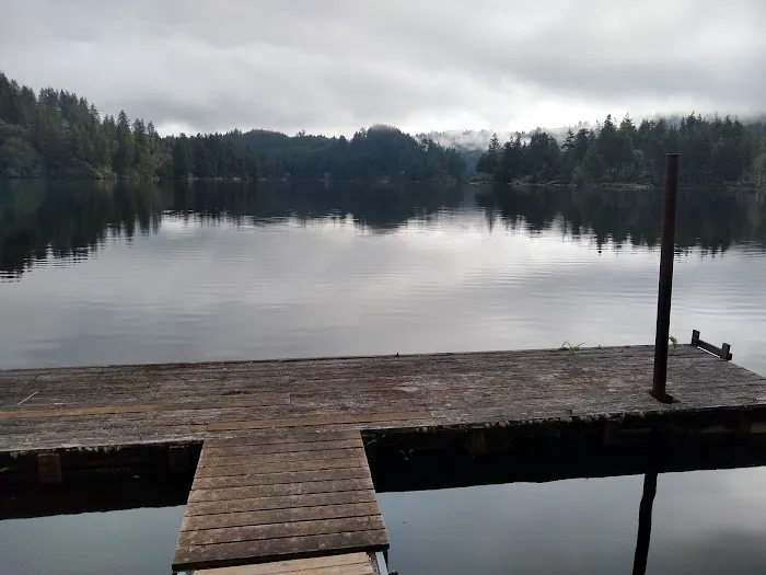 Lakeview Mobile & RV Park Picture 9