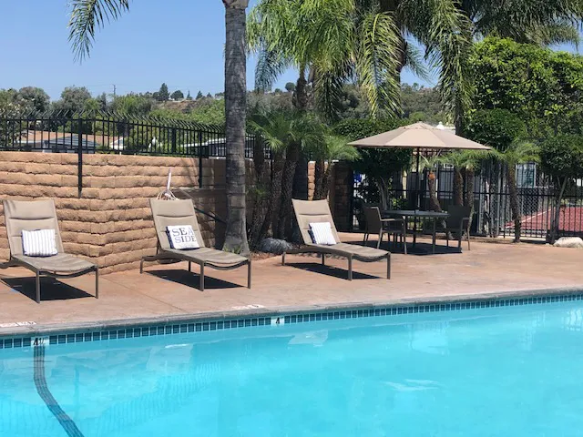 Friendly Village of Anaheim Mobile Home Park Picture 7