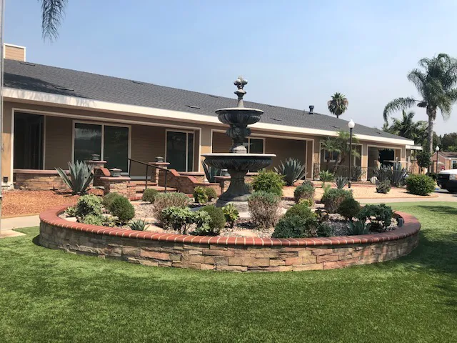 Friendly Village of Anaheim Mobile Home Park Picture 4