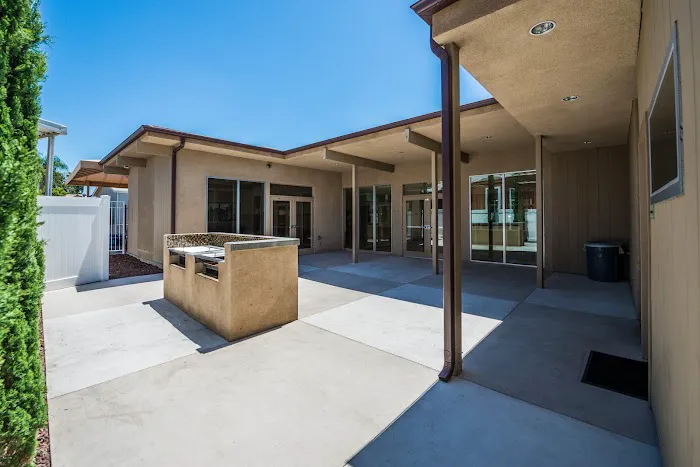 Orange Mobile Home Park Picture 9
