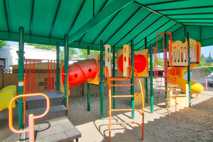 Orangeland RV Park Picture 7