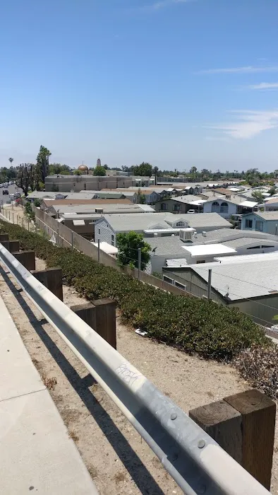 Anaheim Royal Mobile Home Park Picture 7