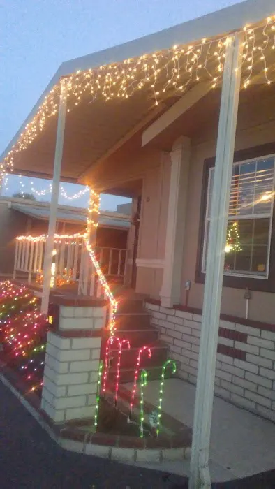 Anaheim Royal Mobile Home Park Picture 3