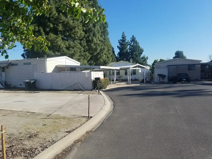 Lake Los Serranos Club Picture 2