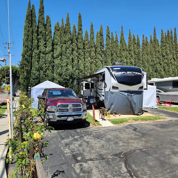 Parque Santiago Mobile Home Park Picture 4