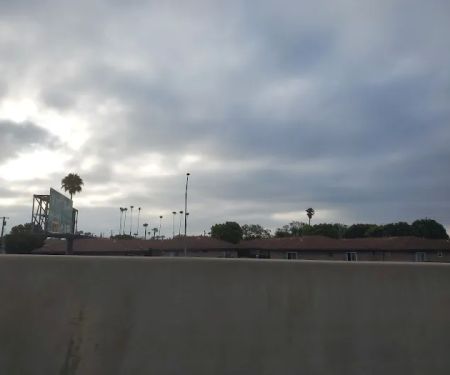 Tustin Village Mobile Home