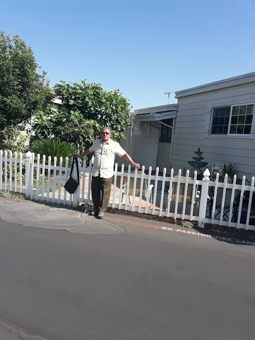 Rancho La Paz Mobile Home Park Picture 7