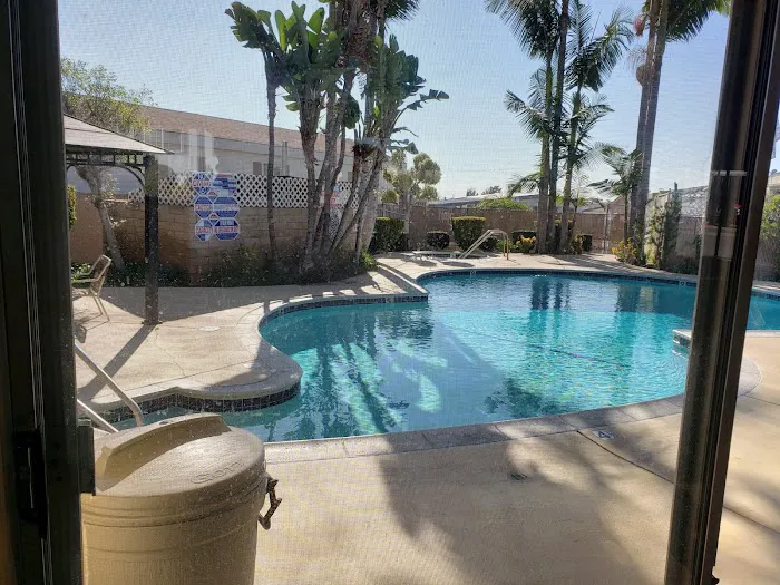 Rancho Brea Picture 8