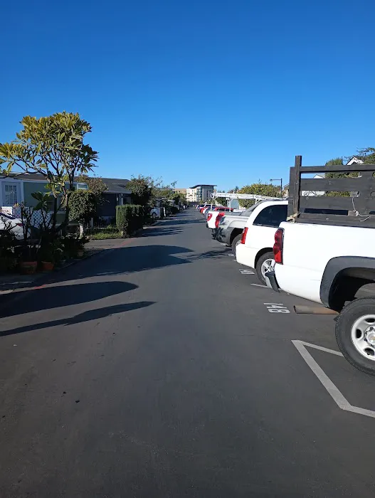 Golden Skies Mobile Home Park Picture 6