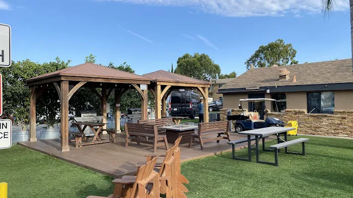 Anaheim Harbor RV Park Picture 6