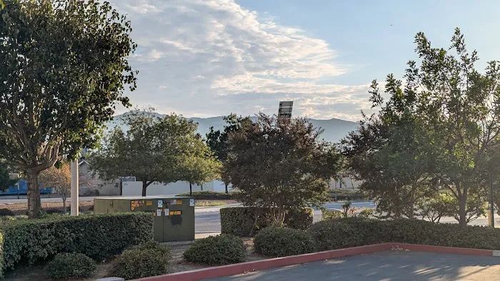 La Corona Mobile Home Park Picture 7