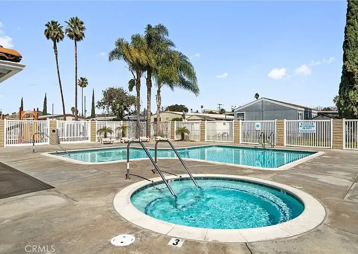 Corona La Linda Mobile Home Picture 6