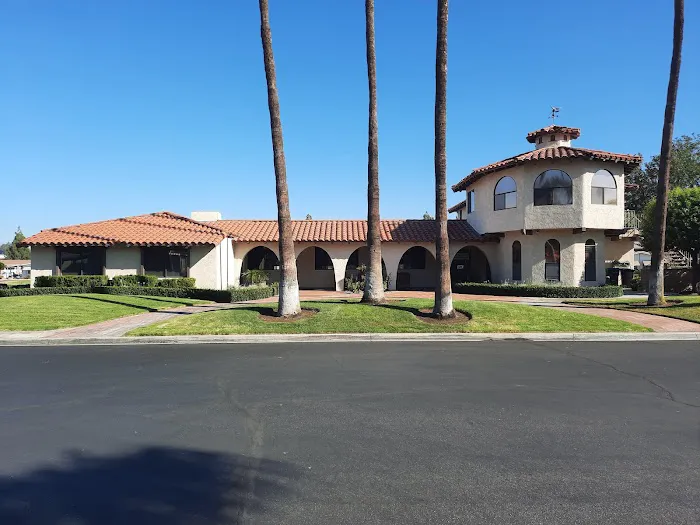 Corona Palms Mobile Home Park Picture 5