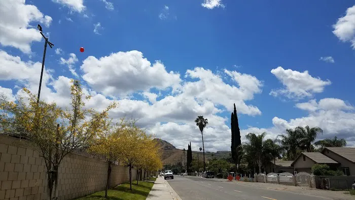Corona Palms Mobile Home Park Picture 10