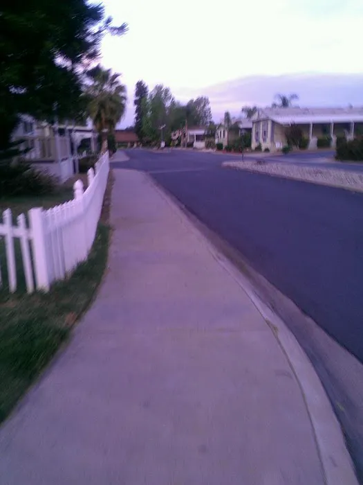 Sierra Pines Mobile Home Park Picture 3