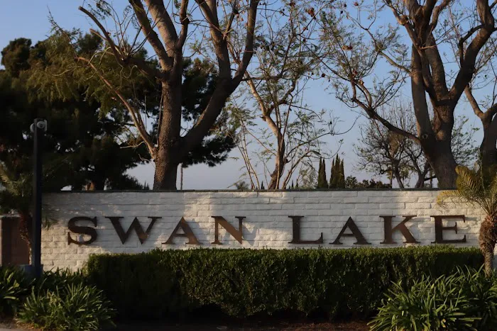 Swan Lake Mobile Home Park Picture 2