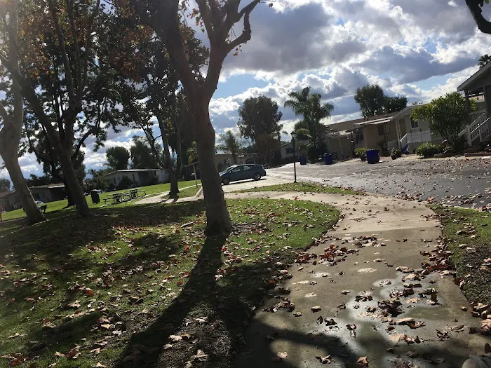 Hacienda Mobile Home Estates Picture 1