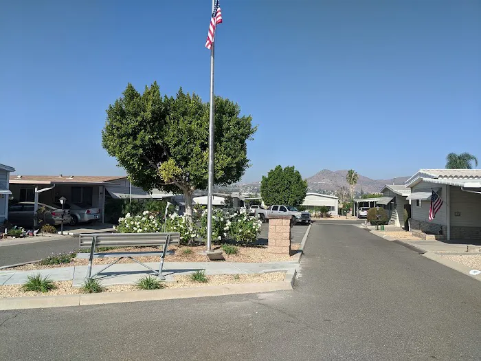 Villa Magnolia Senior Mobile Home Park Picture 4